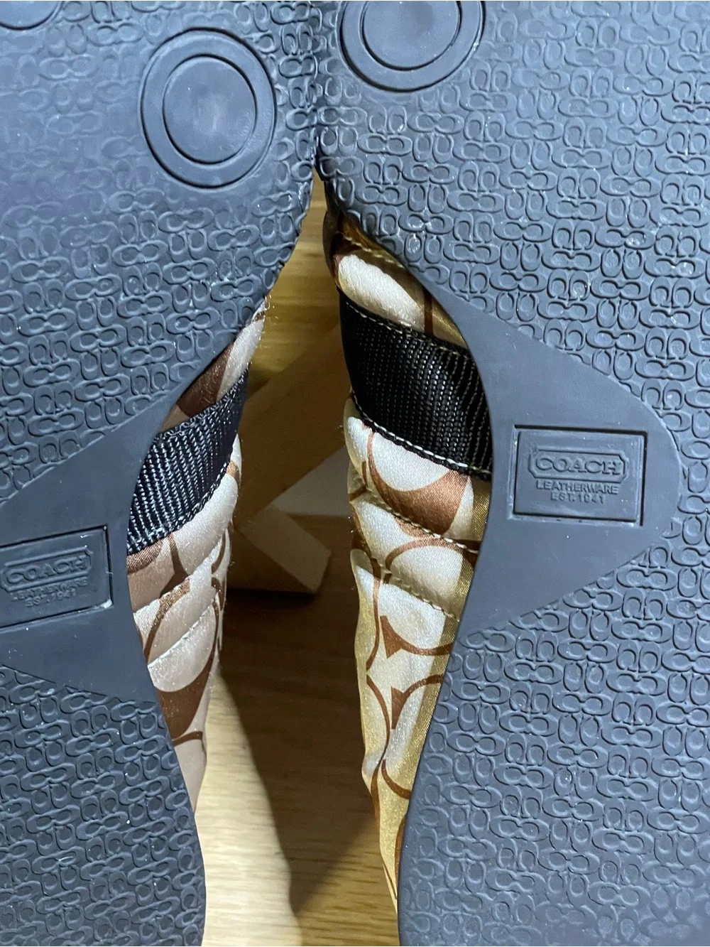 Coach W Sz 8M Metallic Bronze / Choco Quilted low -top Sneaker /Authentic Coach